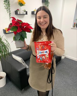 Happy 5 year Media Street anniversary, Faye! 💛 🙌⠀
⠀
Not just Head of Web Design, but also a friend to everyone here in the office. Faye brings joy, knowledge and enthusiasm to Media Street. ⠀
⠀
Thanks for being fantastic, Faye, and well done on your five years - enjoy all of your pressies! ⭐